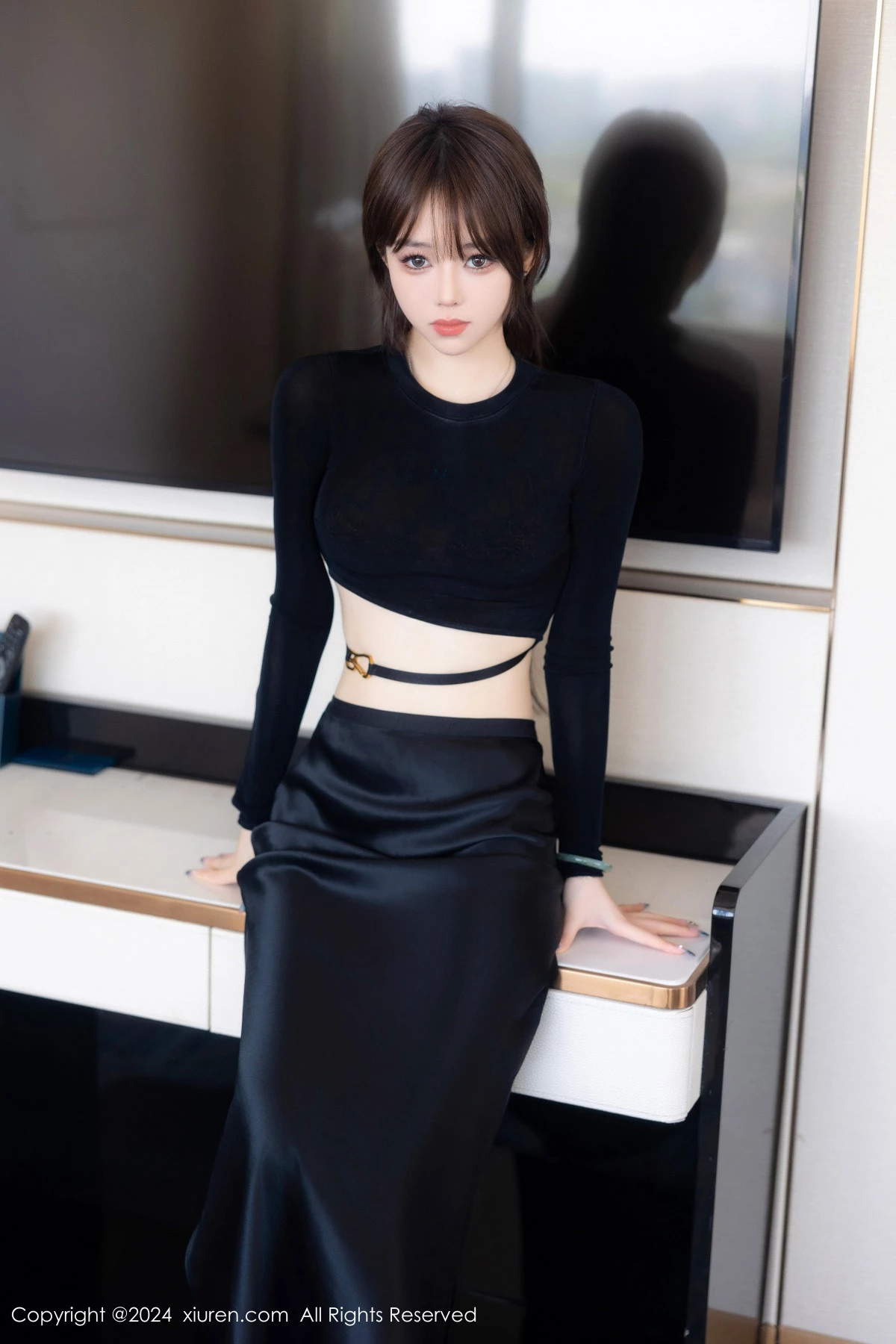 秀人集.com_[XiuRen秀人网]No.8661_模特奶瓶性感黑色上衣配黑色长裙露粉黑内衣秀曼妙身姿诱惑写真83P