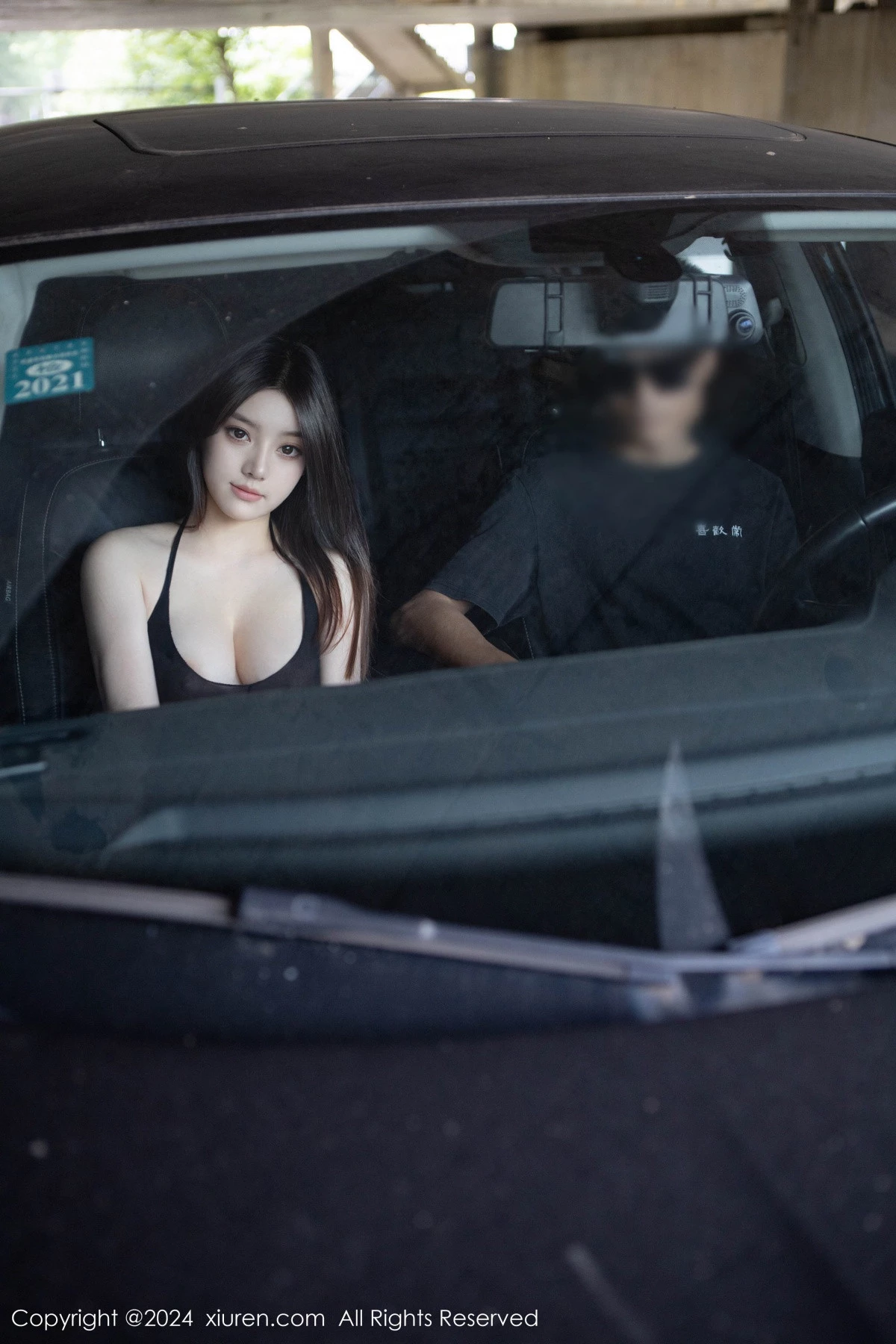 秀人集.com_[XiuRen秀人网]No.8708_模特豆瓣酱车内场景性感薄透连体黑丝秀丰满身材惹火诱惑写真104P