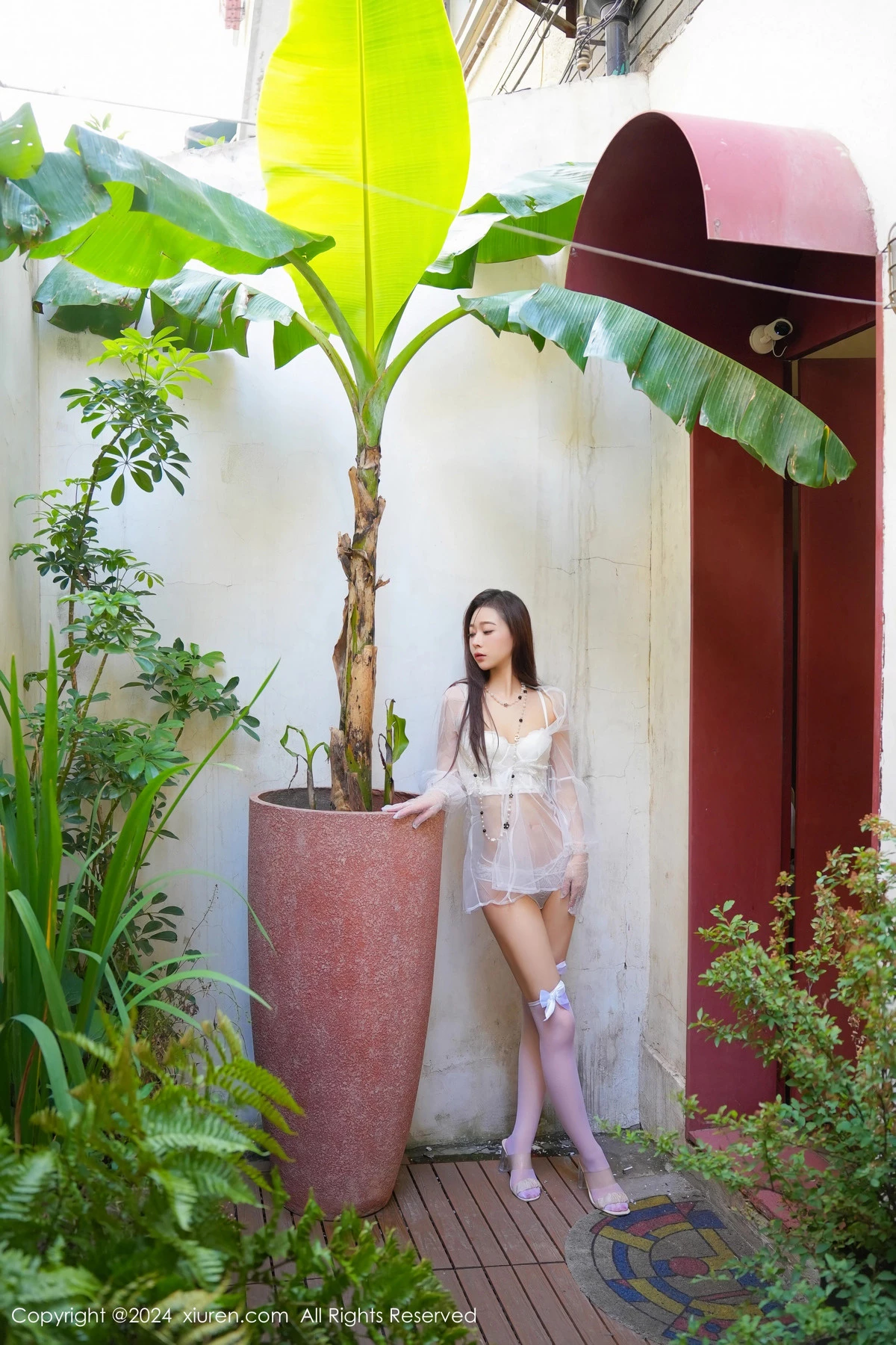 秀人集.com_[XiuRen秀人网]No.8764_模特喵喵JOJO性感白色透明情趣内衣配白丝袜秀曼妙身姿诱惑写真58P