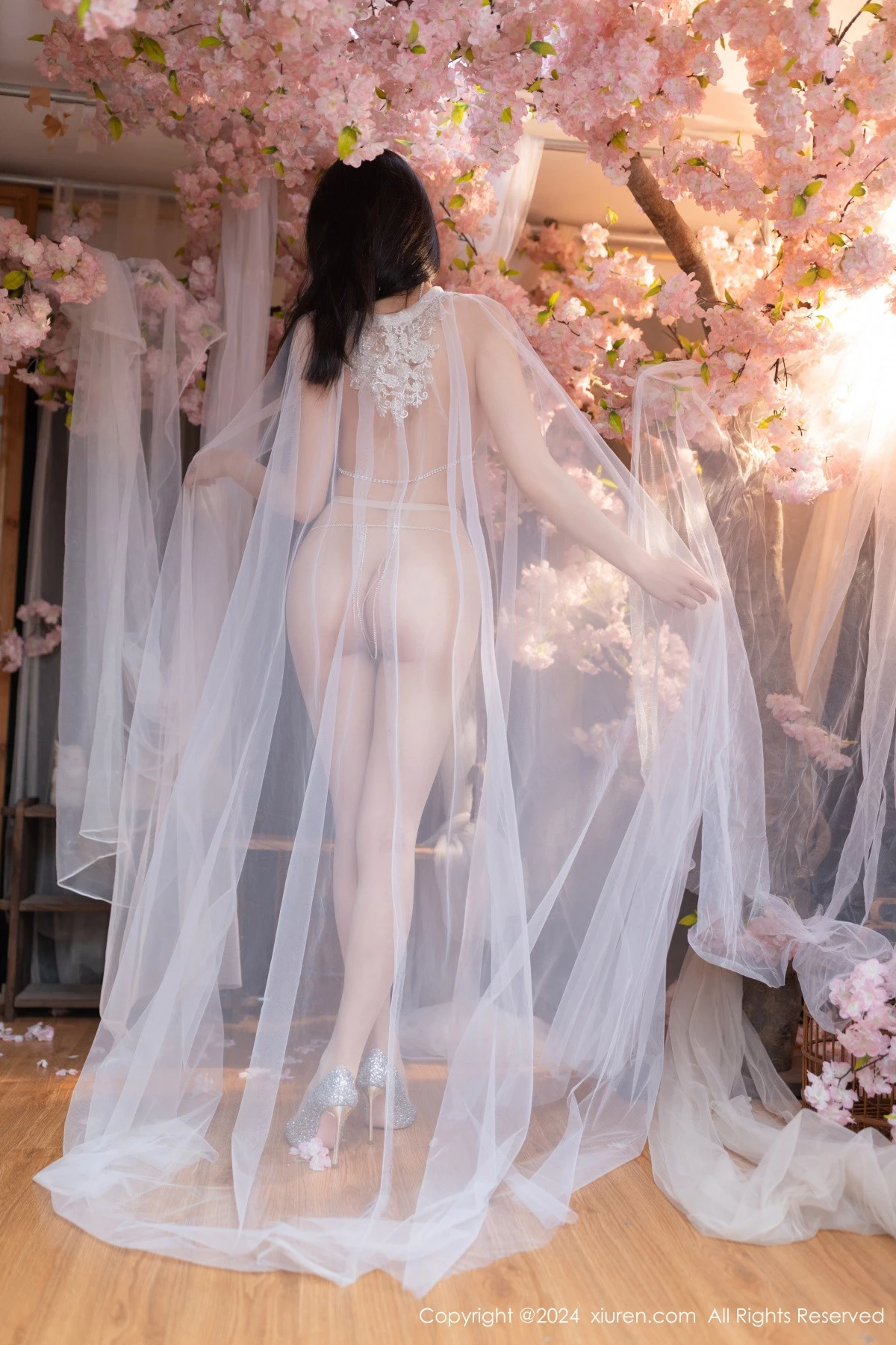 秀人集.com_[XiuRen秀人网]No.8807_模特陆萱萱性感白色轻透网纱配白色珍珠内衣秀惹火身材诱惑写真80P