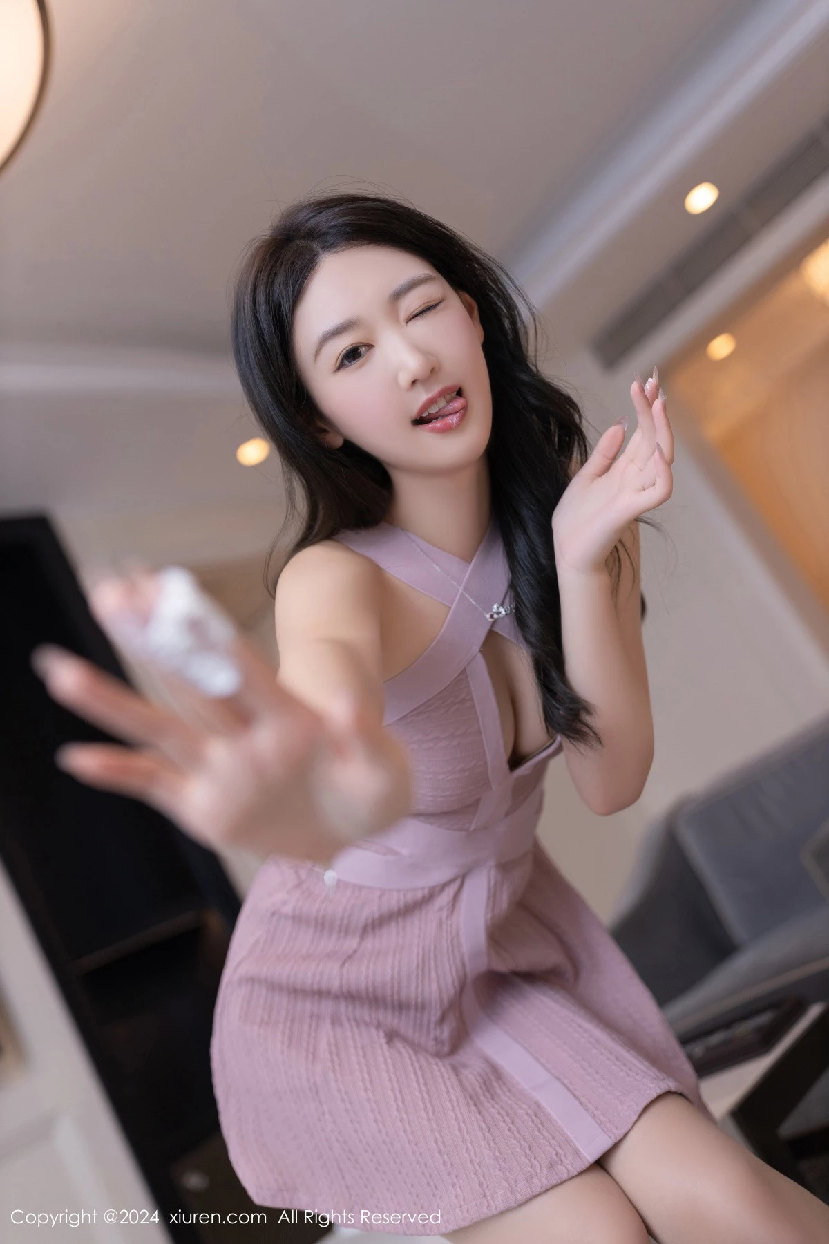 秀人集.com_[XiuRen秀人网]No.8748_模特唐安琪性感浅紫色连衣短裙配开档肉丝秀曼妙身姿诱惑写真80P