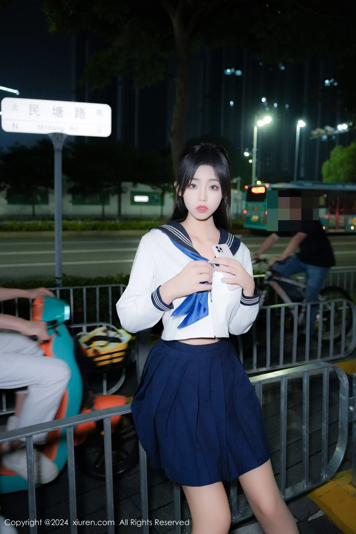 秀人集.com_[XiuRen秀人网]No.8879_模特董林越性感蓝白色校服配黑高跟半脱秀丰满身姿惹火诱惑写真66P