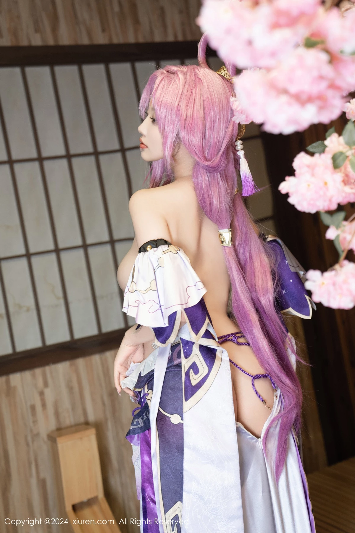 秀人集.com_[XiuRen秀人网]No.8943_女神杨晨晨Yome性感紫色Cosplay服饰配白丝袜秀丰满身材诱惑写真79P