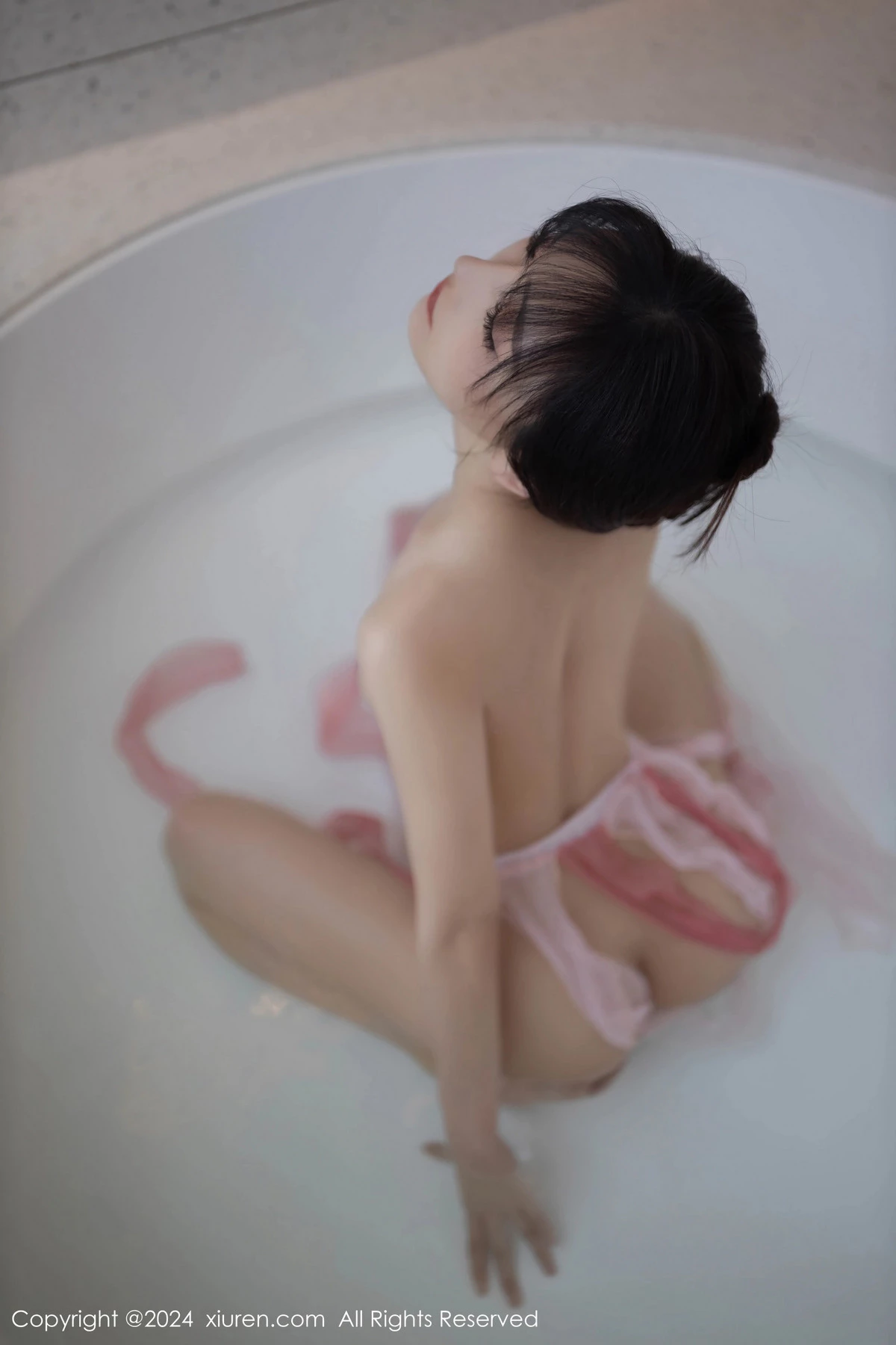 秀人集.com_[XiuRen秀人网]No.8954_模特陆萱萱性感粉色薄纱裙露粉色内衣配超薄肉丝撩人诱惑写真80P