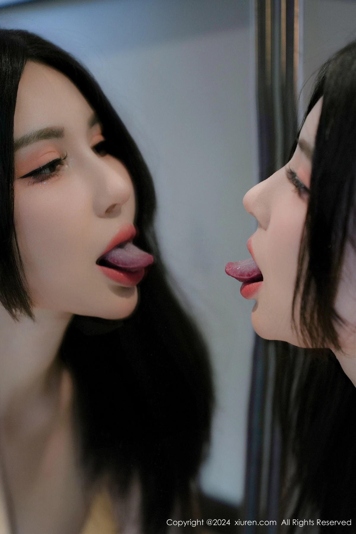 秀人集.com_[XiuRen秀人网]No.8967_模特曼柔性感西服露红色蕾丝内衣配红丝吊袜秀曼妙身姿诱惑写真80P