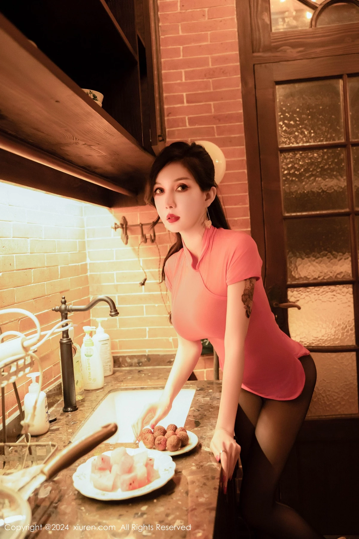 秀人集.com_[XiuRen秀人网]No.9005_模特陈怡曼私房性感红色布兜配开档黑丝秀丰满身材诱惑撩人写真91P