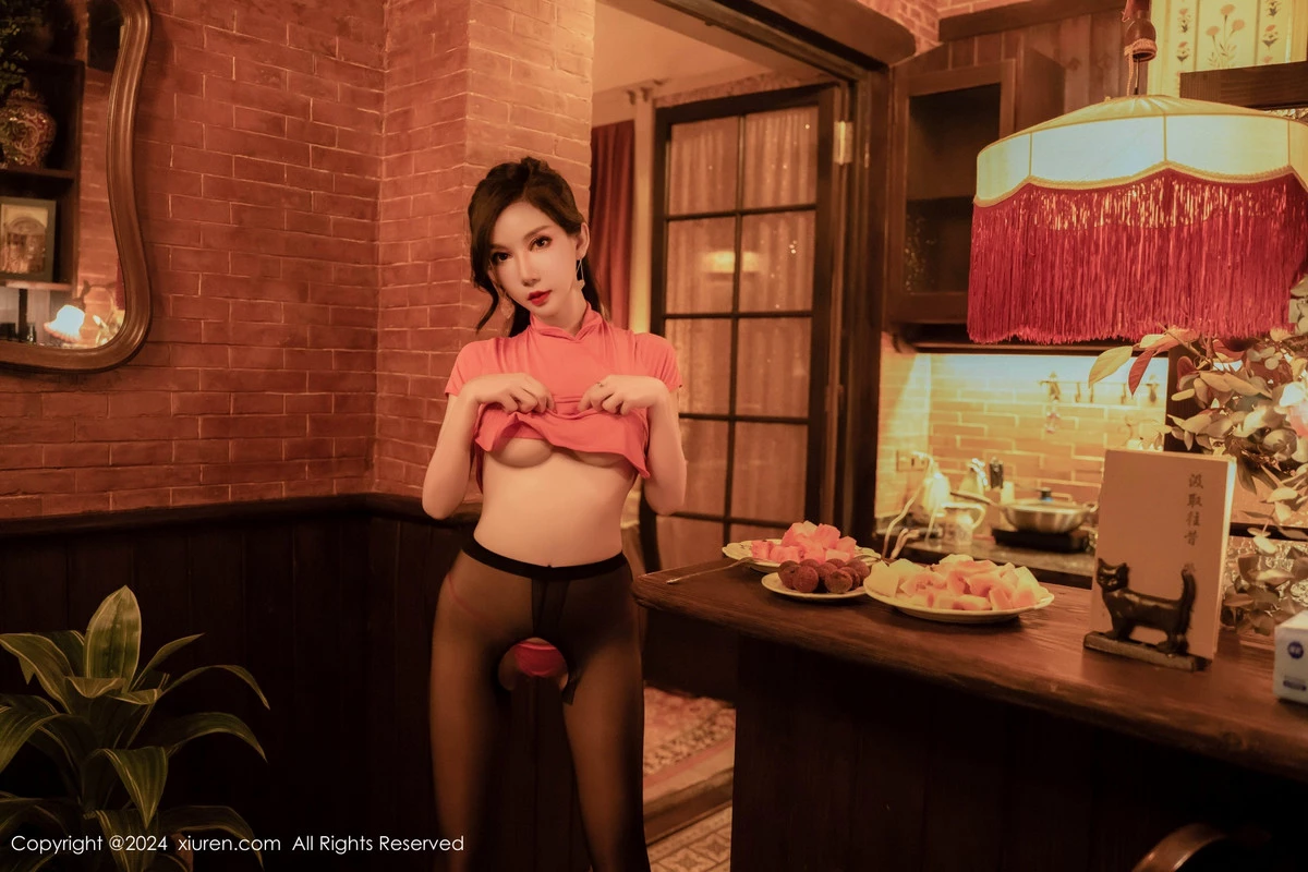秀人集.com_[XiuRen秀人网]No.9005_模特陈怡曼私房性感红色布兜配开档黑丝秀丰满身材诱惑撩人写真91P