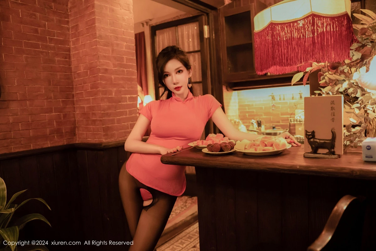 秀人集.com_[XiuRen秀人网]No.9005_模特陈怡曼私房性感红色布兜配开档黑丝秀丰满身材诱惑撩人写真91P