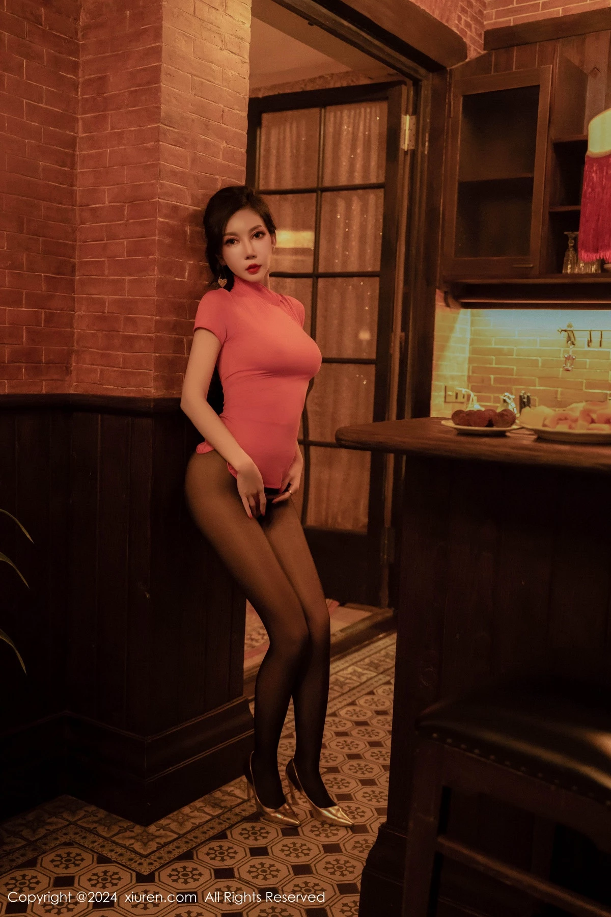 秀人集.com_[XiuRen秀人网]No.9005_模特陈怡曼私房性感红色布兜配开档黑丝秀丰满身材诱惑撩人写真91P