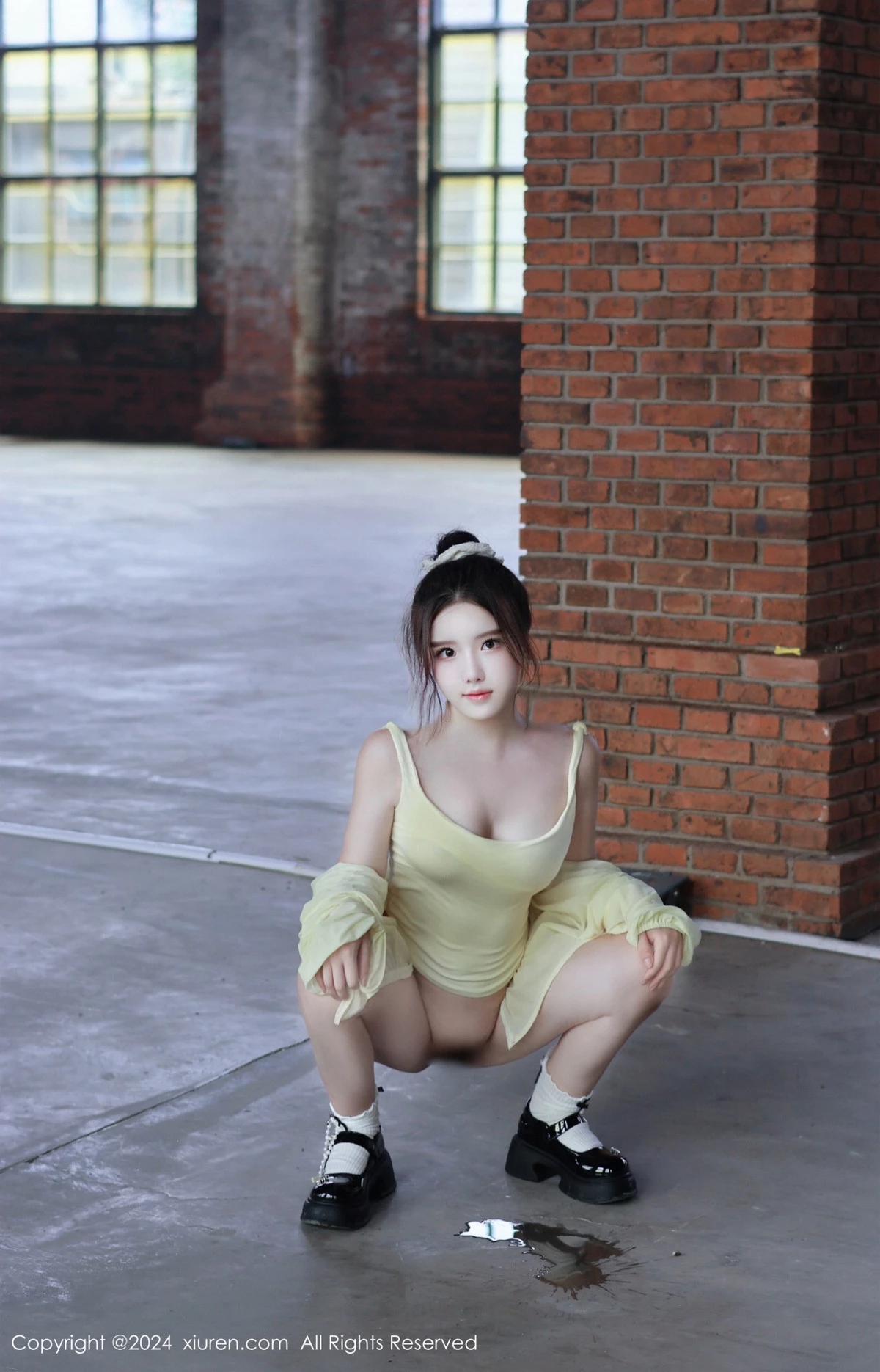 秀人集.com_[XiuRen秀人网]No.9024_模特小薯条nienie性感黄色上衣配白色短裙秀曼妙身姿迷人写真89P