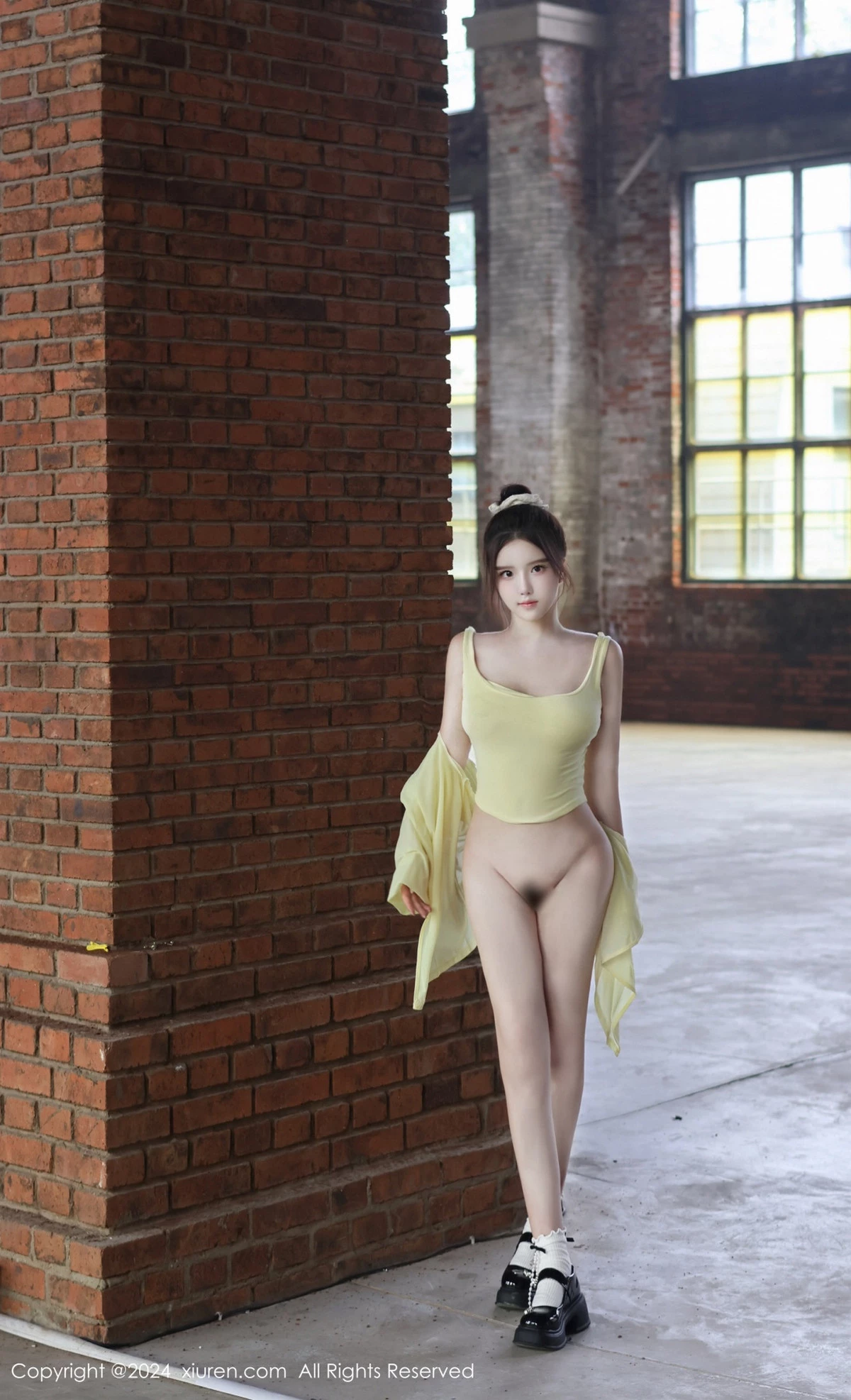 秀人集.com_[XiuRen秀人网]No.9024_模特小薯条nienie性感黄色上衣配白色短裙秀曼妙身姿迷人写真89P