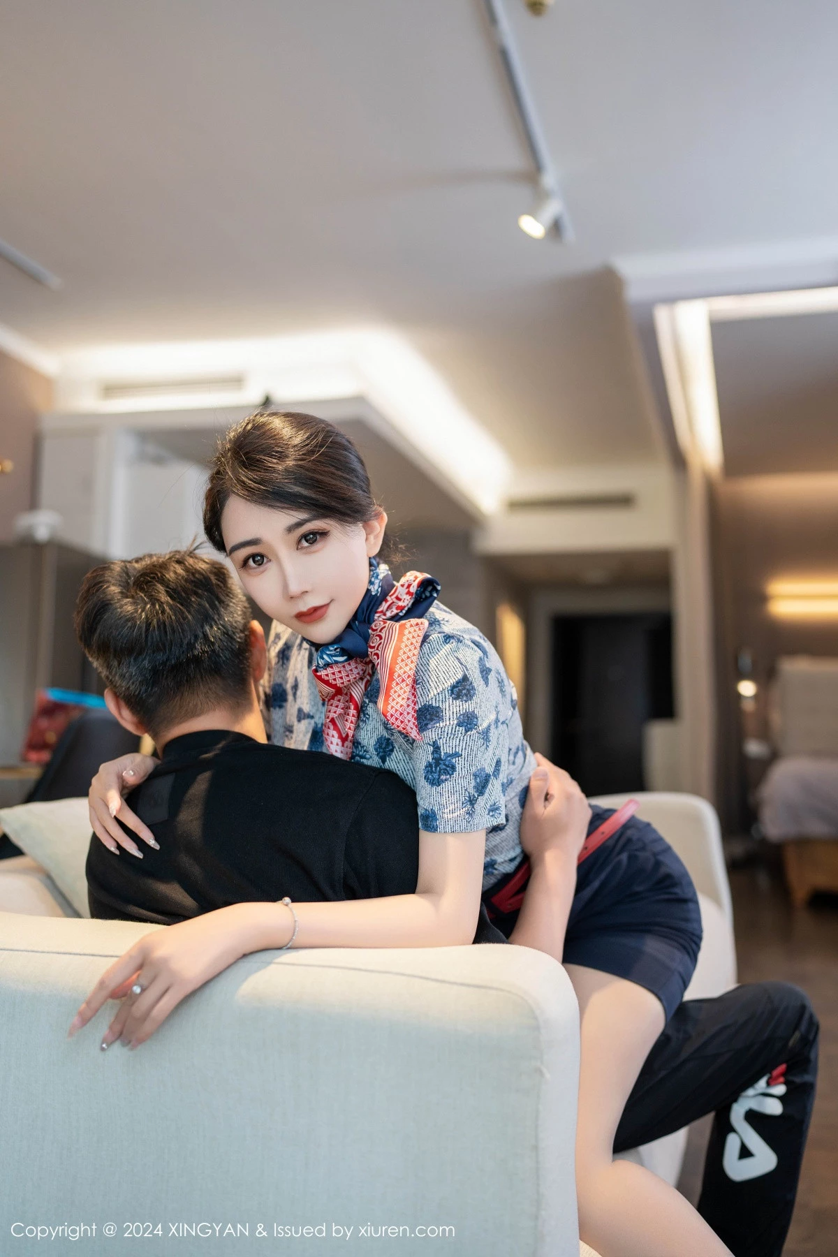 秀人集.com_[XINGYAN星颜社]VOL.259_模特李若汐ci性感空姐制服配超薄肉丝秀丰腴身材完美诱惑写真81P