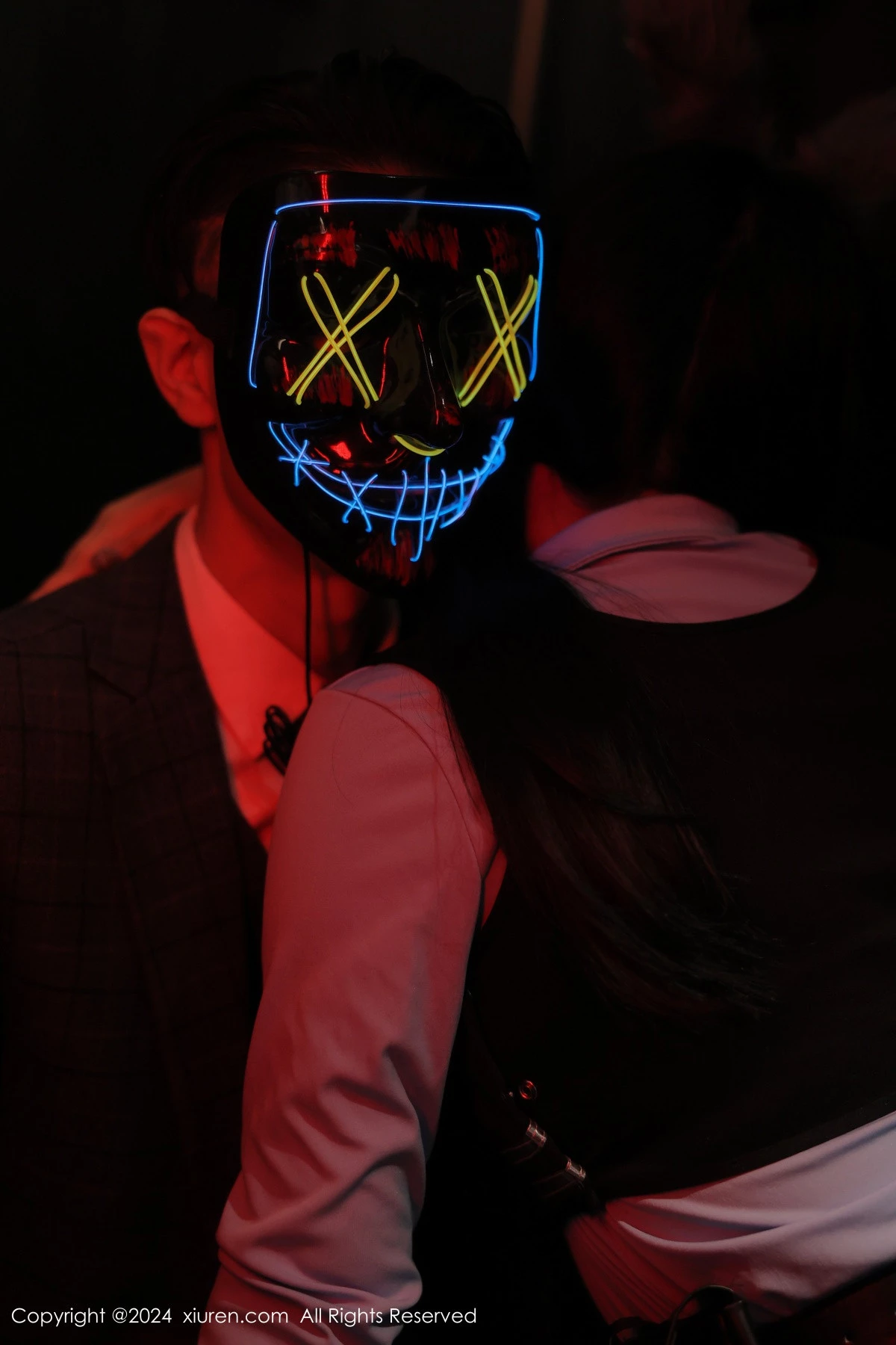 秀人集.com_[XiuRen秀人网]No.9071_模特麦田性感兔子造型黑色制服配超薄黑丝秀曼妙身姿诱惑写真87P