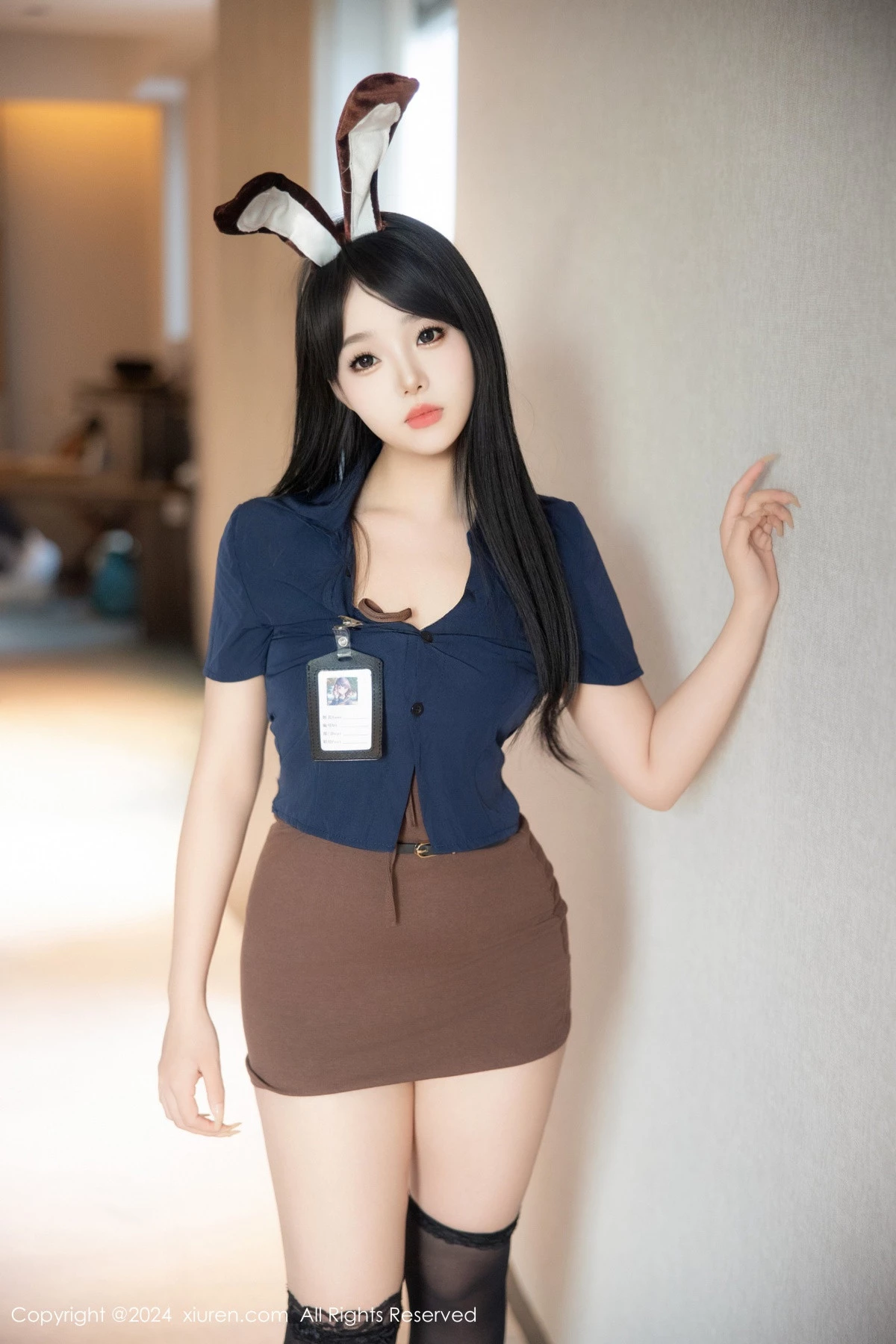 秀人集.com_[XiuRen秀人网]No.9083_模特黎秋秋私房性感深蓝OL服饰配超薄黑丝秀完美身材诱惑写真81P