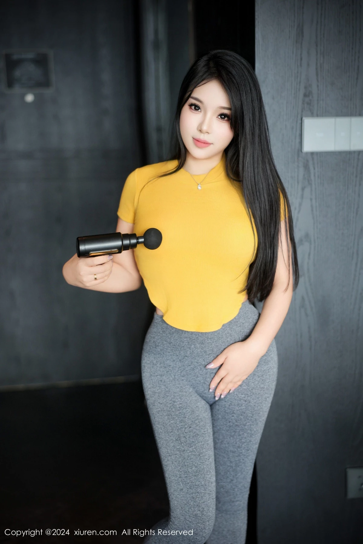 秀人集.com_[XiuRen秀人网]No.9117_模特麦田健身房性感黄T配灰色瑜伽裤紧身秀曼妙身姿诱惑写真88P