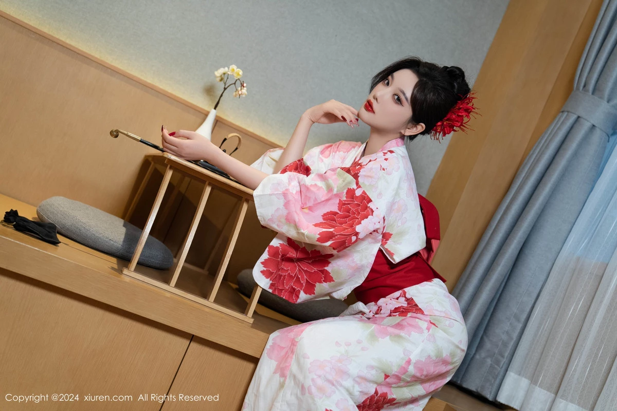 秀人集.com_[XiuRen秀人网]No.9208_女神杨晨晨性感红色花朵服饰露红色情趣内衣秀丰腴身材诱惑写真96P