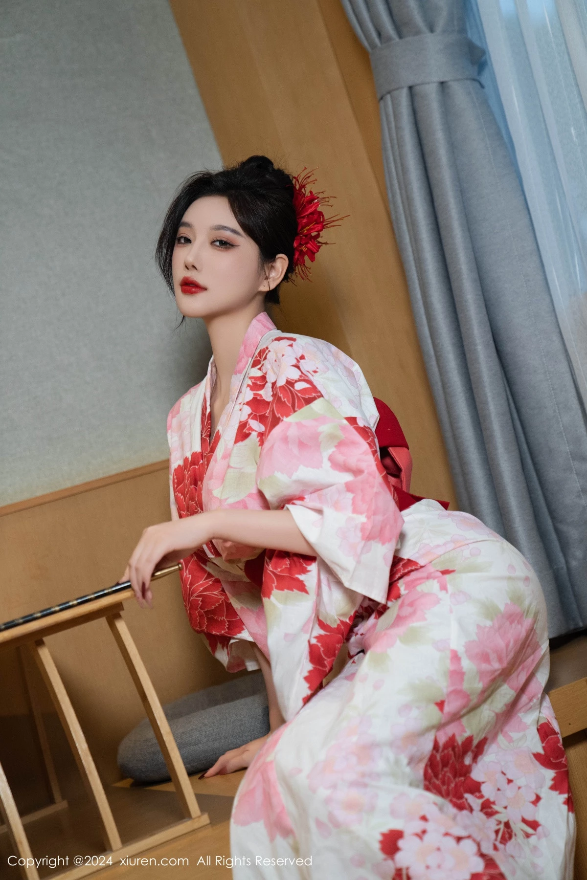 秀人集.com_[XiuRen秀人网]No.9208_女神杨晨晨性感红色花朵服饰露红色情趣内衣秀丰腴身材诱惑写真96P