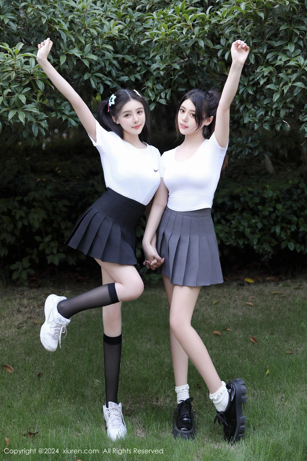 秀人集.com_[XiuRen秀人网]No.9230_模特合集女神袁圆性感姐妹花脱JK制服秀完美身材惹火诱惑写真80P