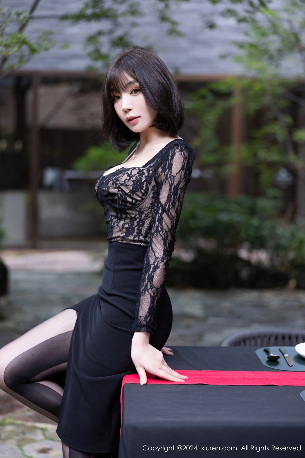 秀人集.com_[XiuRen秀人网]No.9257_女神徐莉芝Booty性感黑色蕾丝连衣裙配超薄黑丝极致魅惑写真94P