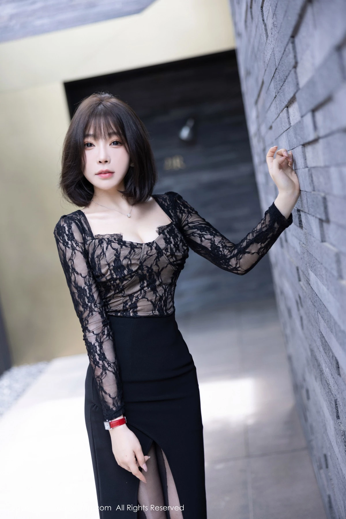 秀人集.com_[XiuRen秀人网]No.9257_女神徐莉芝Booty性感黑色蕾丝连衣裙配超薄黑丝极致魅惑写真94P