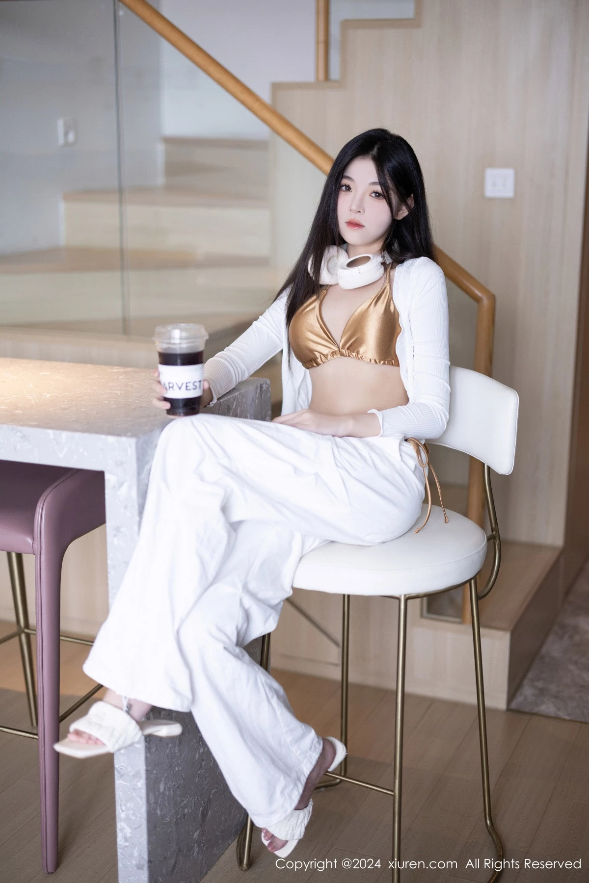 秀人集.com_[XiuRen秀人网]No.9262_模特初梦瑶性感金色比基尼+红色情趣内衣秀完美身材诱惑写真83P