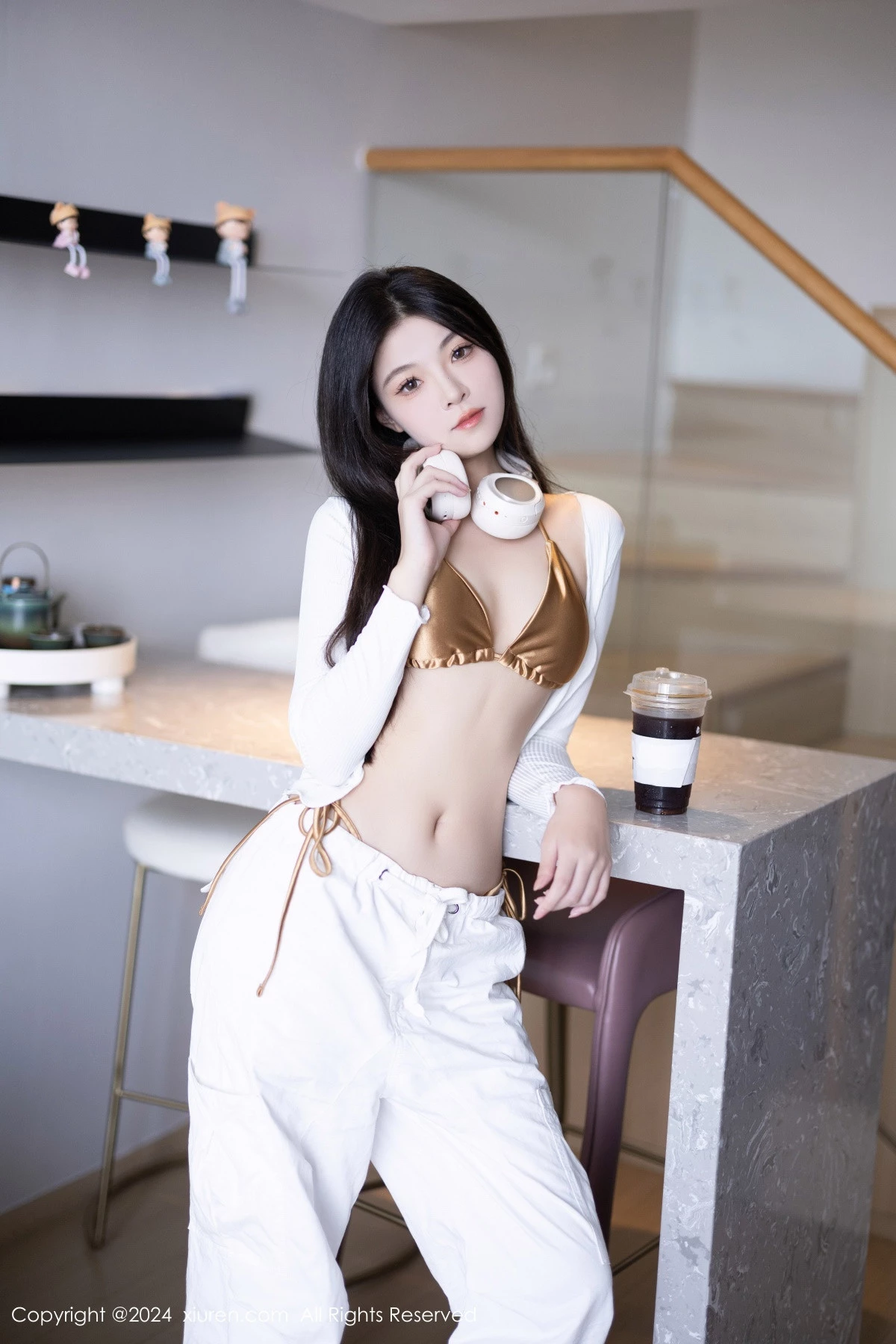 秀人集.com_[XiuRen秀人网]No.9262_模特初梦瑶性感金色比基尼+红色情趣内衣秀完美身材诱惑写真83P