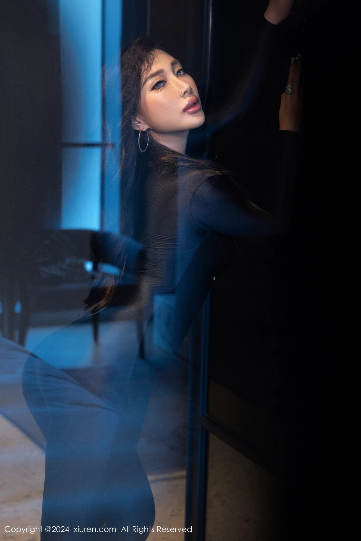 秀人集.com_[XiuRen秀人网]No.9259_新人模特FE-性感黑色连体衣露超薄黑丝秀丰腴身姿撩人诱惑写真59P