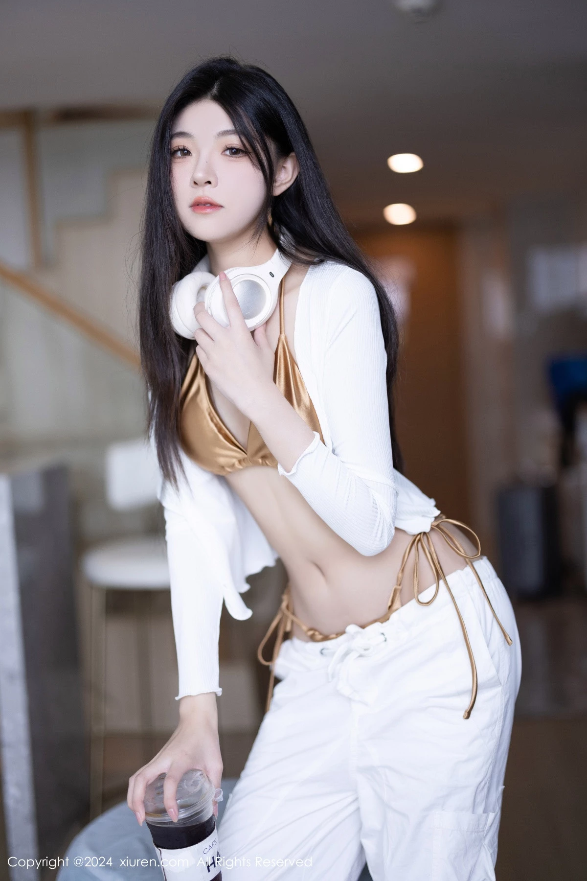 秀人集.com_[XiuRen秀人网]No.9262_模特初梦瑶性感金色比基尼+红色情趣内衣秀完美身材诱惑写真83P