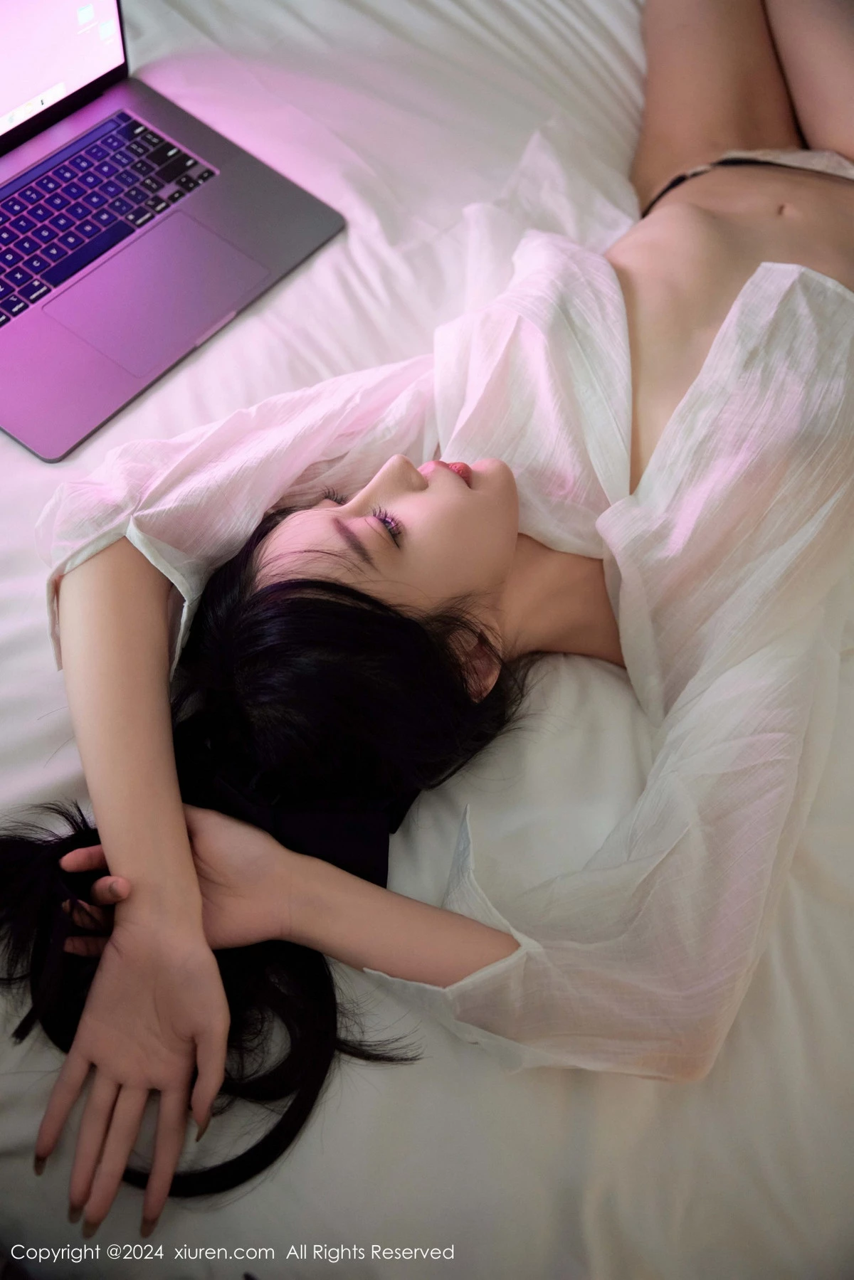 秀人集.com_[XiuRen秀人网]No.9274_模特玥儿玥er浴室性感白色衬衫配白色丝袜秀曼妙身姿诱惑写真75P