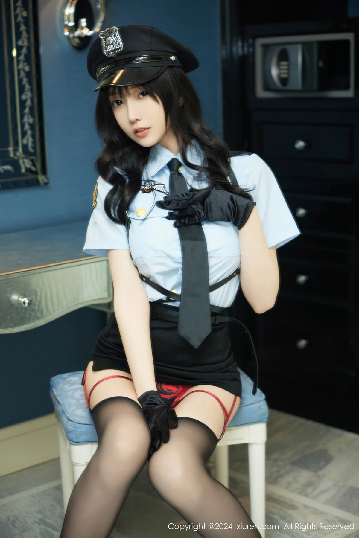 秀人集.com_[XiuRen秀人网]No.9185_模特玥儿玥er蓝色制服露情趣内衣配黑丝吊袜秀曼妙身姿诱惑写真67P