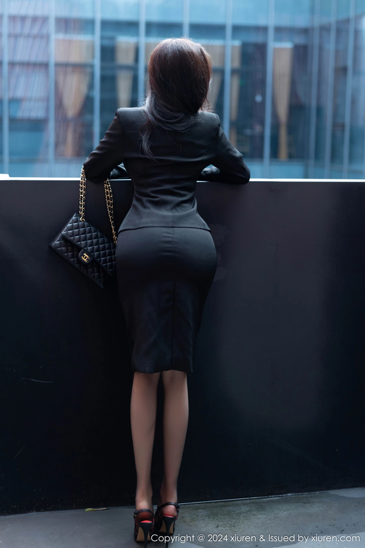 秀人集.com_[XiuRen秀人网]No.9190_女神杨晨晨Yome性感黑色OL露蕾丝内衣配超薄黑丝极致魅惑写真80P