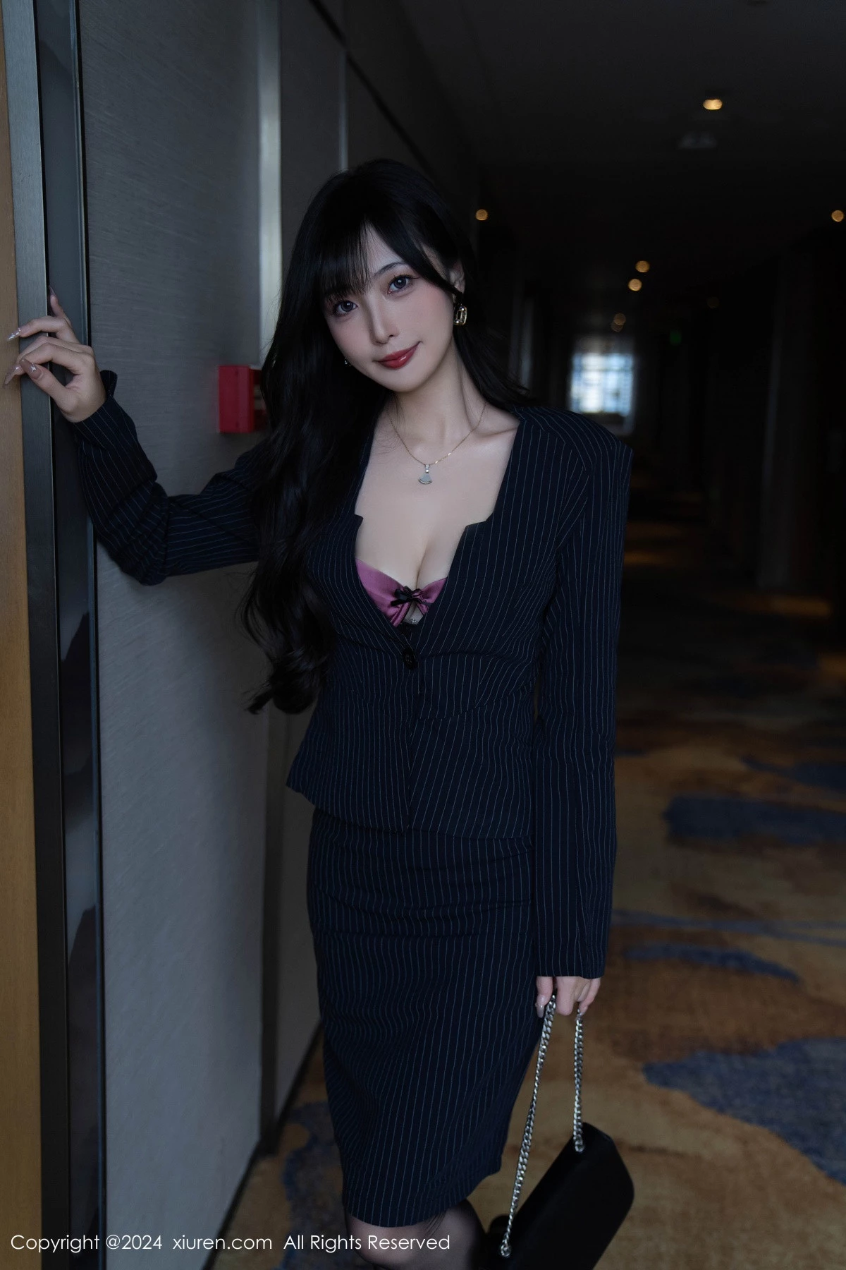 秀人集.com_[XiuRen秀人网]No.9186_模特林星阑私房性感紫色情趣内衣配黑丝袜秀曼妙身姿诱惑写真90P