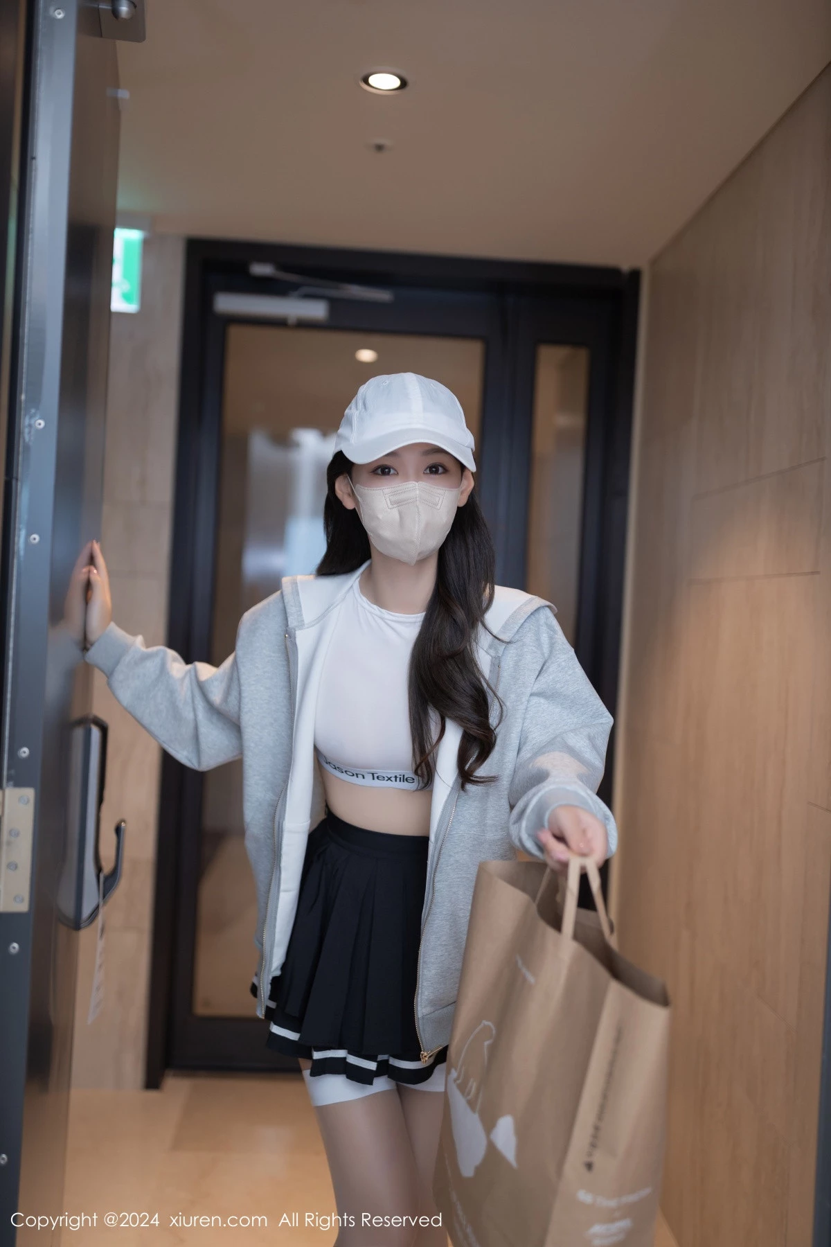 秀人集.com_[XiuRen秀人网]No.9196_模特唐安琪性感灰色外套露白内衣配超薄肉丝秀曼妙身姿诱惑写真87P