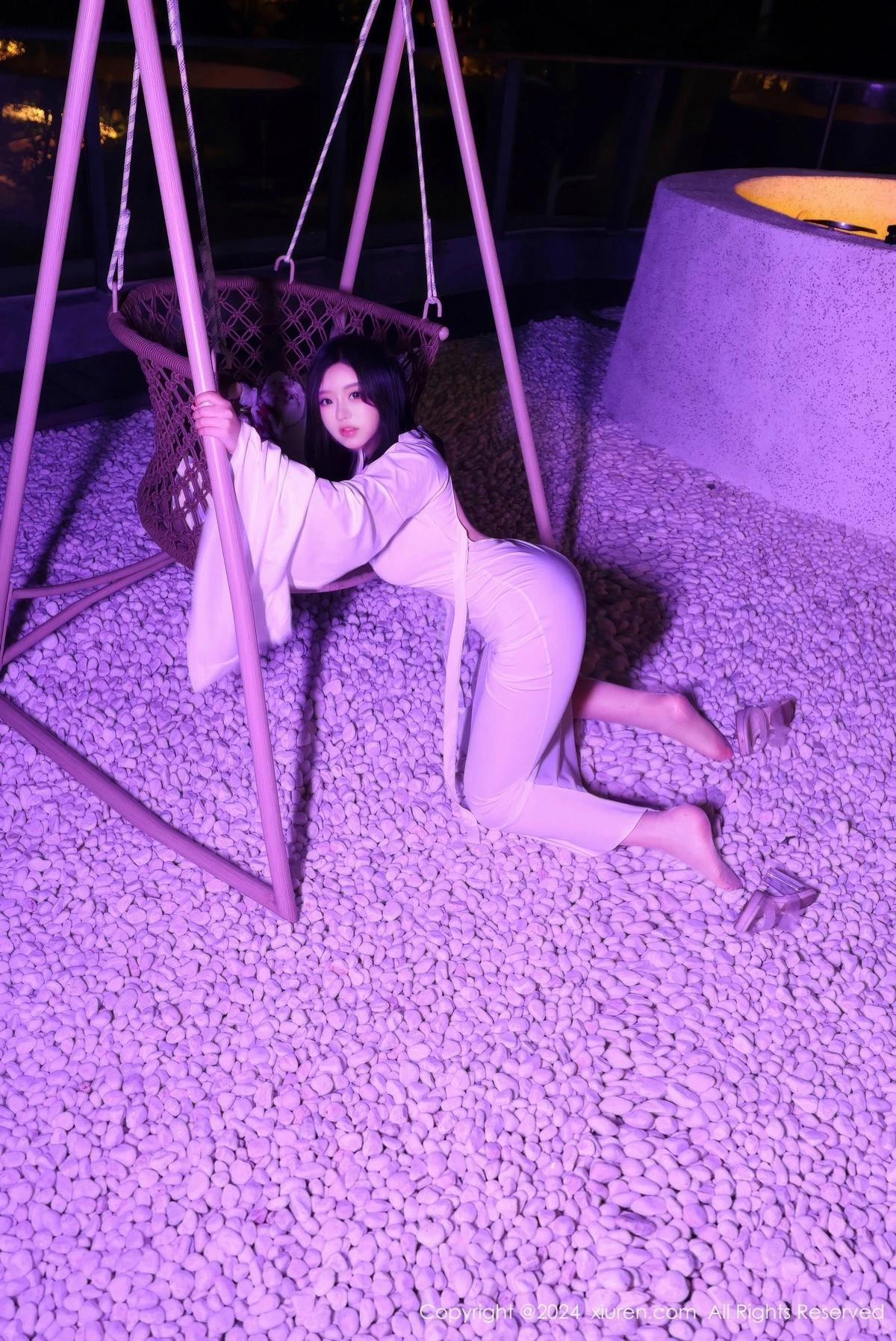 秀人集.com_[XiuRen秀人网]No.9376_模特小薯条nienie白色连衣裙+红色情趣服饰秀曼妙身姿诱惑写真81P