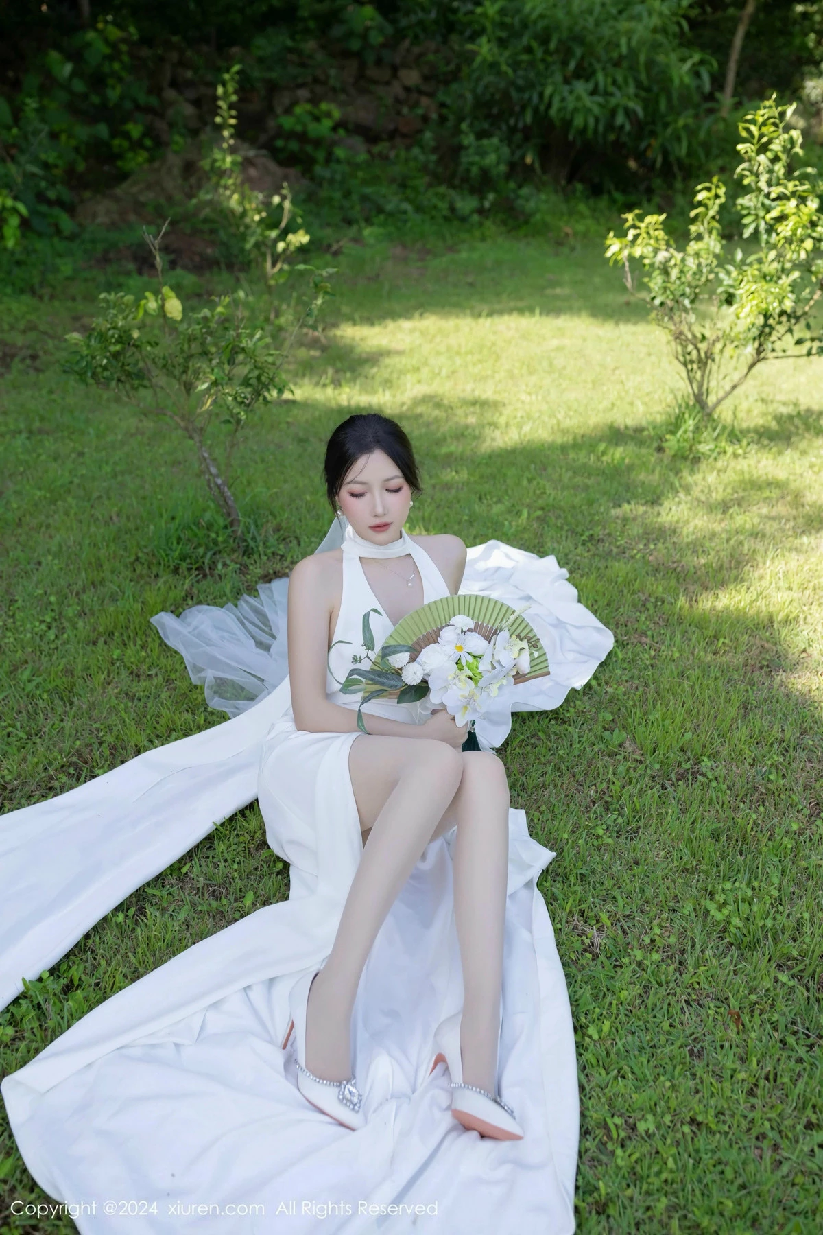 秀人集.com_[XiuRen秀人网]No.9387_模特鱼子酱Fish婚礼主题性感白色婚纱配白丝袜秀曼妙身姿诱惑写真81P