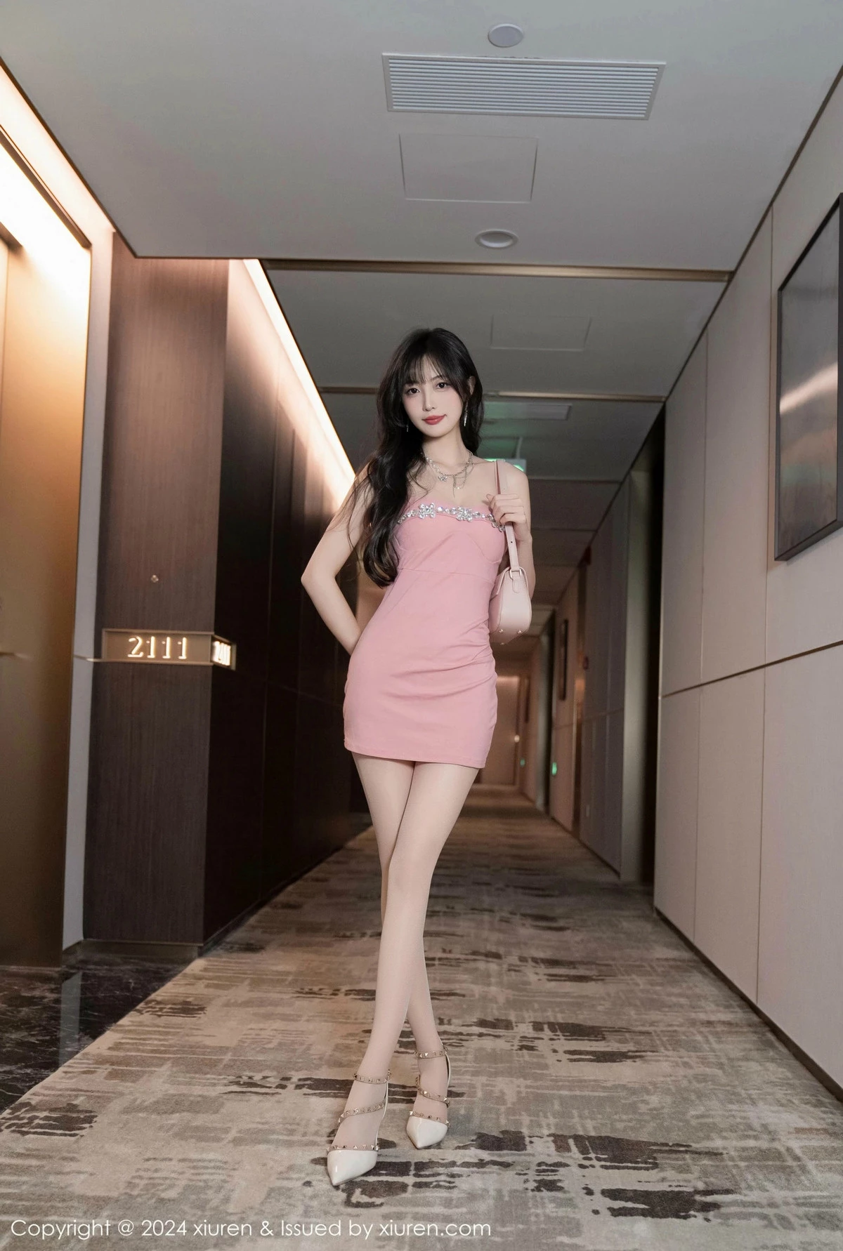 秀人集.com_[XiuRen秀人网]No.9380_模特林星阑性感粉色吊带裙+兔子装情趣内衣秀曼妙身姿诱惑写真107P