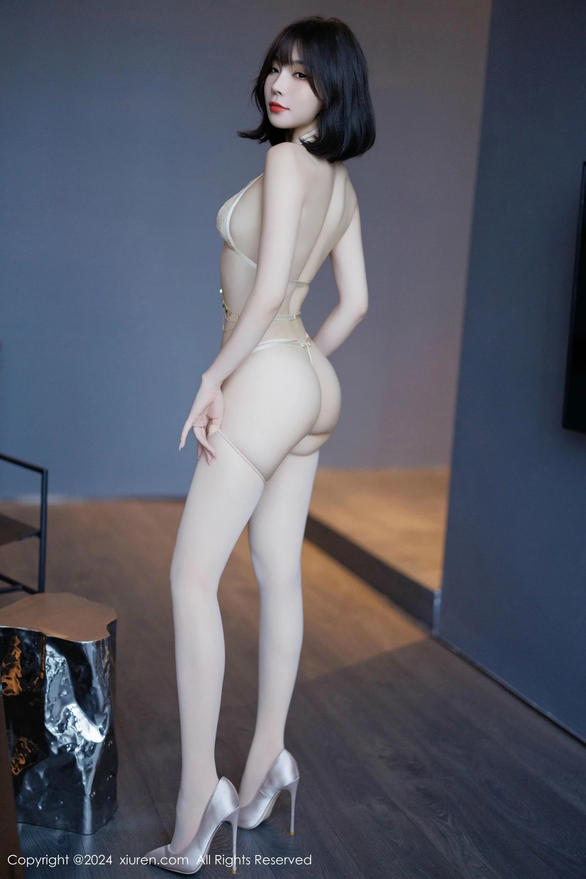 秀人集.com_[XiuRen秀人网]No.9412_女神徐莉芝Booty性感浅色连衣裙配超薄肉丝秀曼妙身姿诱惑写真91P