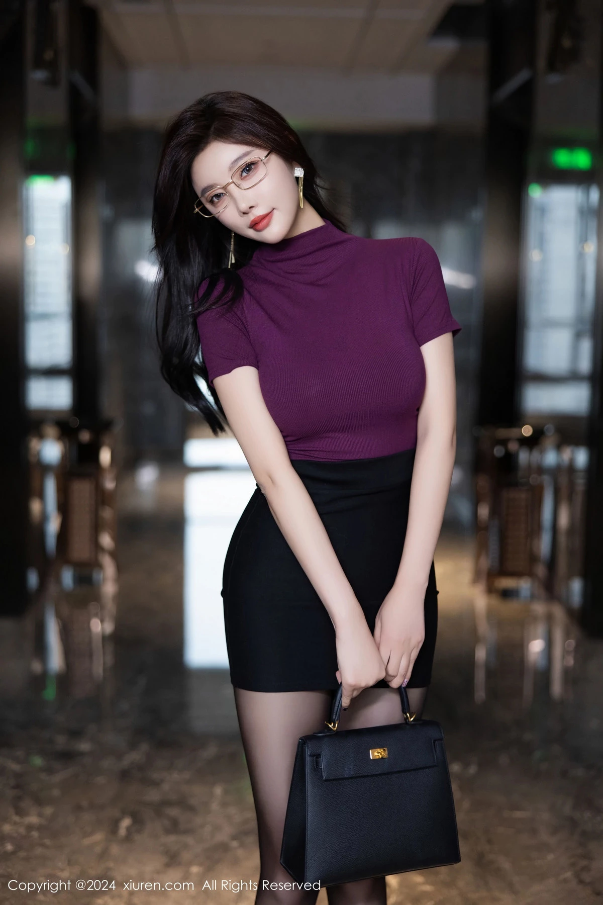 秀人集.com_[XiuRen秀人网]No.9421_女神杨晨晨Yome性感紫色内衣配超薄无内黑色秀丰腴身材诱惑写真80P