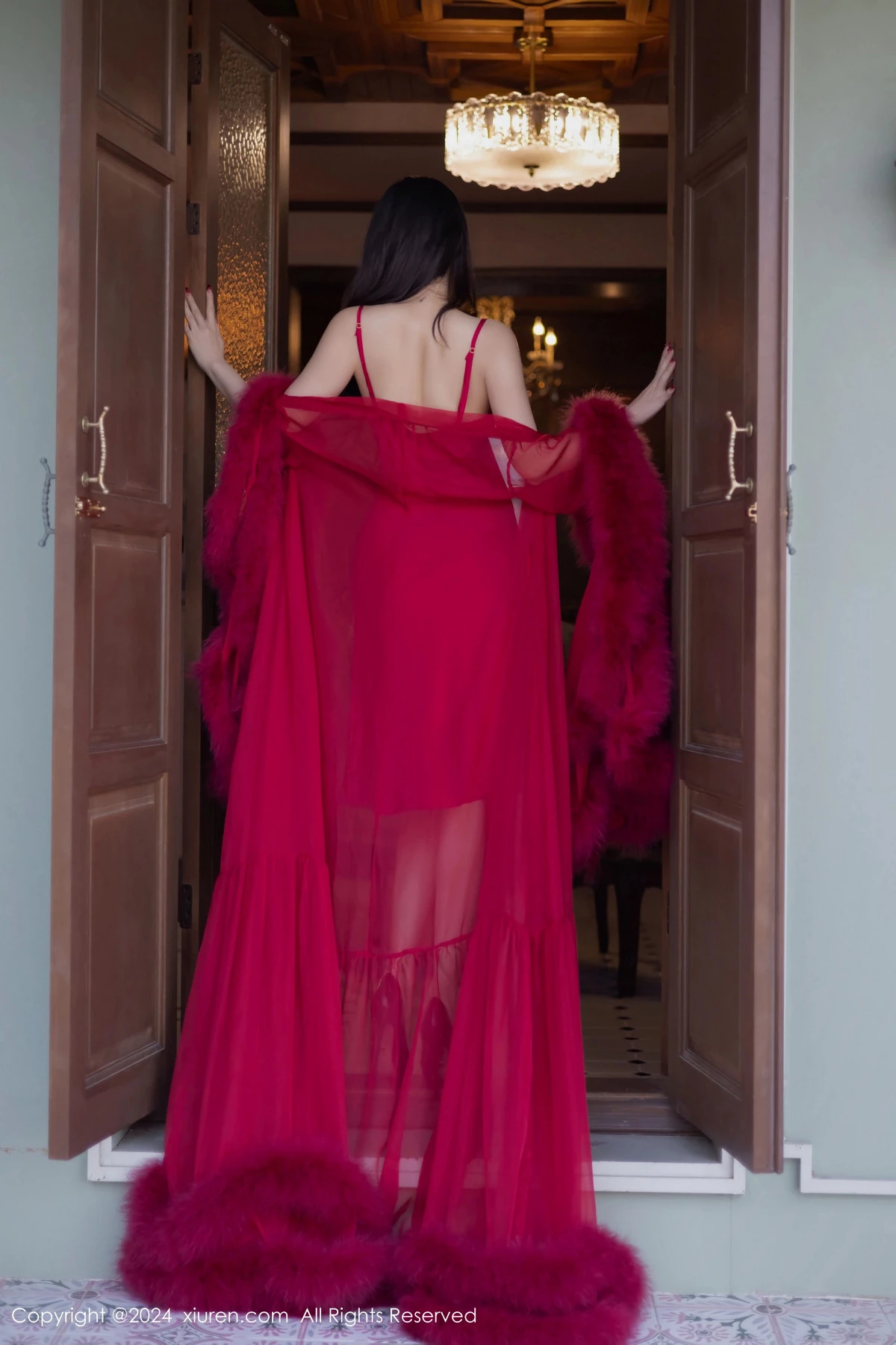 秀人集.com_[XiuRen秀人网]No.9422_模特鱼子酱Fish红玫瑰主题红色吊带连衣裙秀曼妙身姿迷人诱惑写真80P
