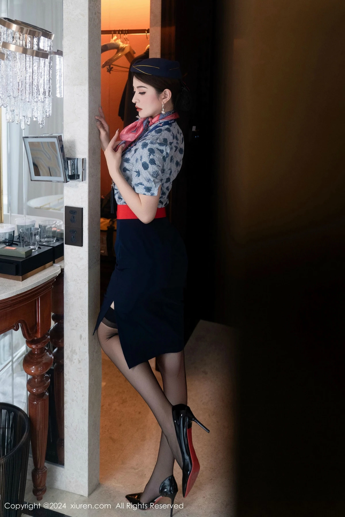 秀人集.com_[XiuRen秀人网]No.9459_新人模特灿宝性感制服露白色内衣配黑丝袜秀完美身材诱惑写真118P