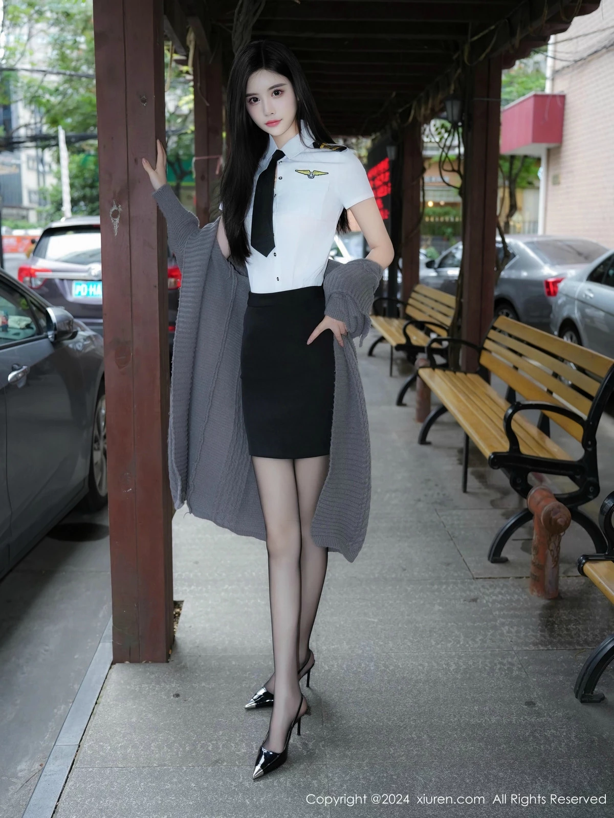 秀人集.com_[XiuRen秀人网]No.9349_模特Erikaki性感白色制服露白色内衣配超薄黑丝秀曼妙身姿诱惑写真76P