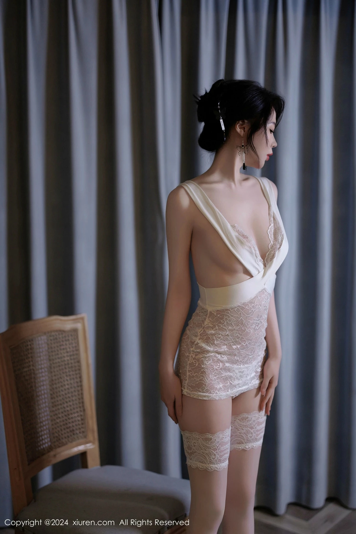 秀人集.com_[XiuRen秀人网]No.9526_模特梦心玥性感黑色连衣裙+白色情趣服饰秀高挑曼妙身姿诱惑写真86P