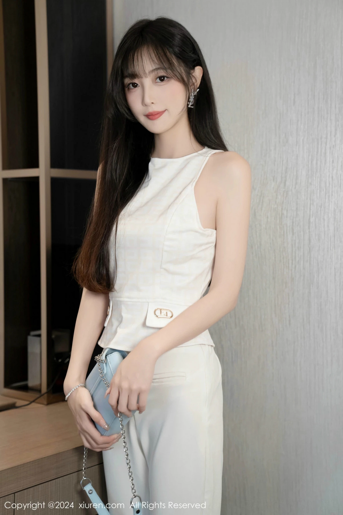 秀人集.com_[XiuRen秀人网]No.9528_模特林星阑性感白上衣配简约长裤露白色内衣秀曼妙身姿诱惑写真84P