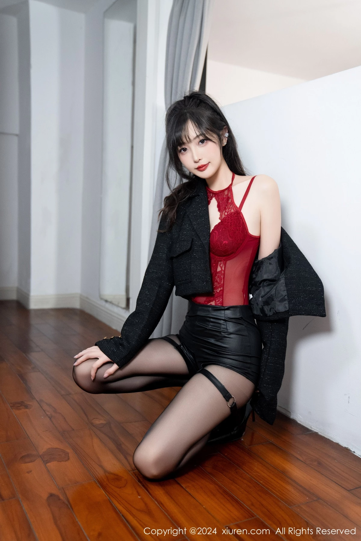 秀人集.com_[XiuRen秀人网]No.9561_模特林星阑性感红色蕾丝连体衣配黑丝吊袜秀曼妙身姿诱惑写真90P