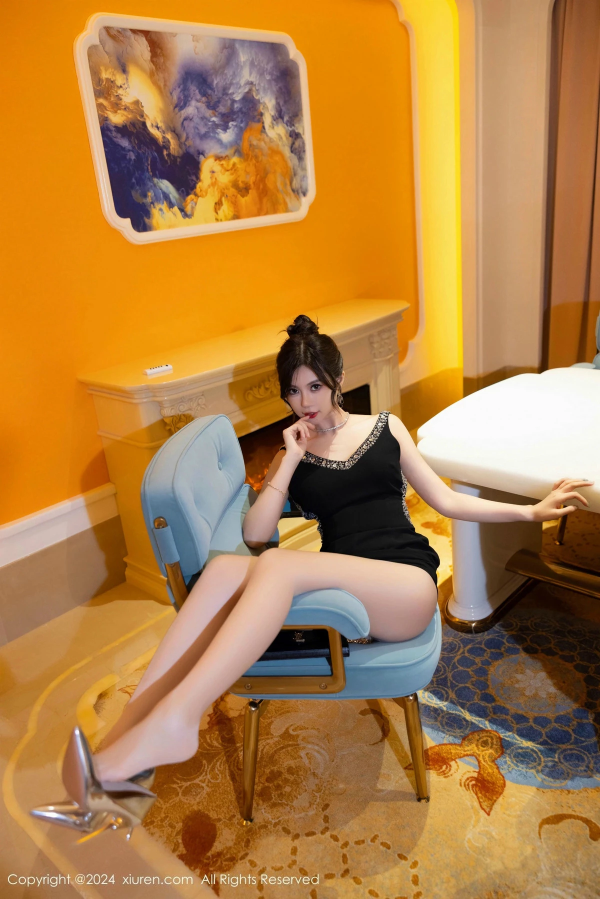 秀人集.com_[XiuRen秀人网]No.9596_女神绮里嘉ula性感黑色连衣短裙配超薄肉丝秀曼妙身姿诱惑写真96P