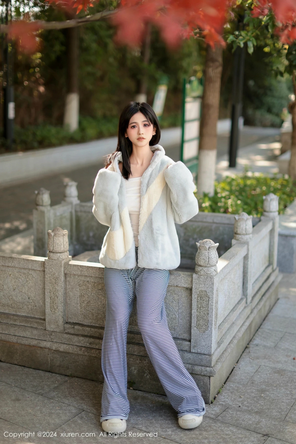 秀人集.com_[XiuRen秀人网]No.9605_模特奶芙乔乔性感白T配长裤露超薄黑丝秀凹凸身材撩人诱惑写真85P