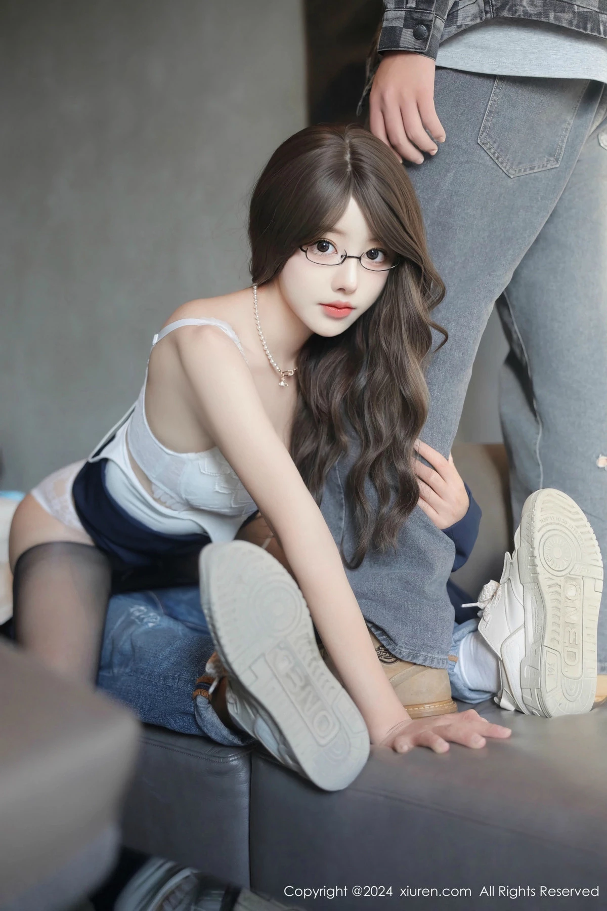 秀人集.com_[XiuRen秀人网]No.9486_模特桃妖夭性感OL服饰露白色内衣配超薄黑丝秀曼妙身姿诱惑写真72P