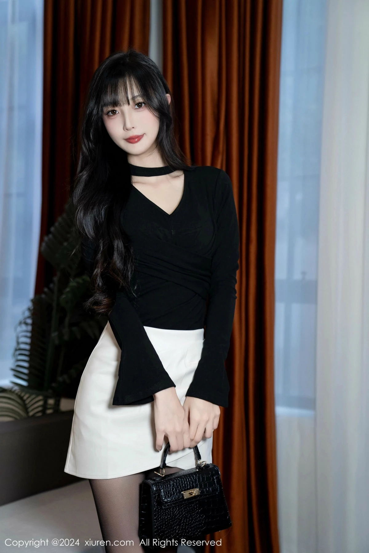 秀人集.com_[XiuRen秀人网]No.9691_模特林星阑性感墨绿色内衣配超薄黑丝秀曼妙身姿迷人诱惑写真100P