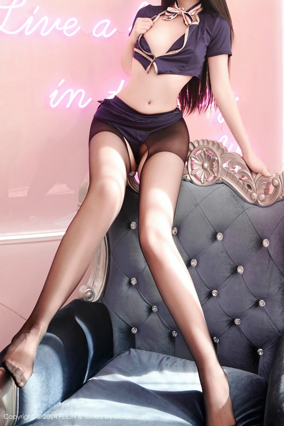 秀人集.com_[FeiLin嗲囡囡]VOL.494_模特芝樱性感空姐制服配开档黑丝秀曼妙身姿修长美腿诱惑写真89P
