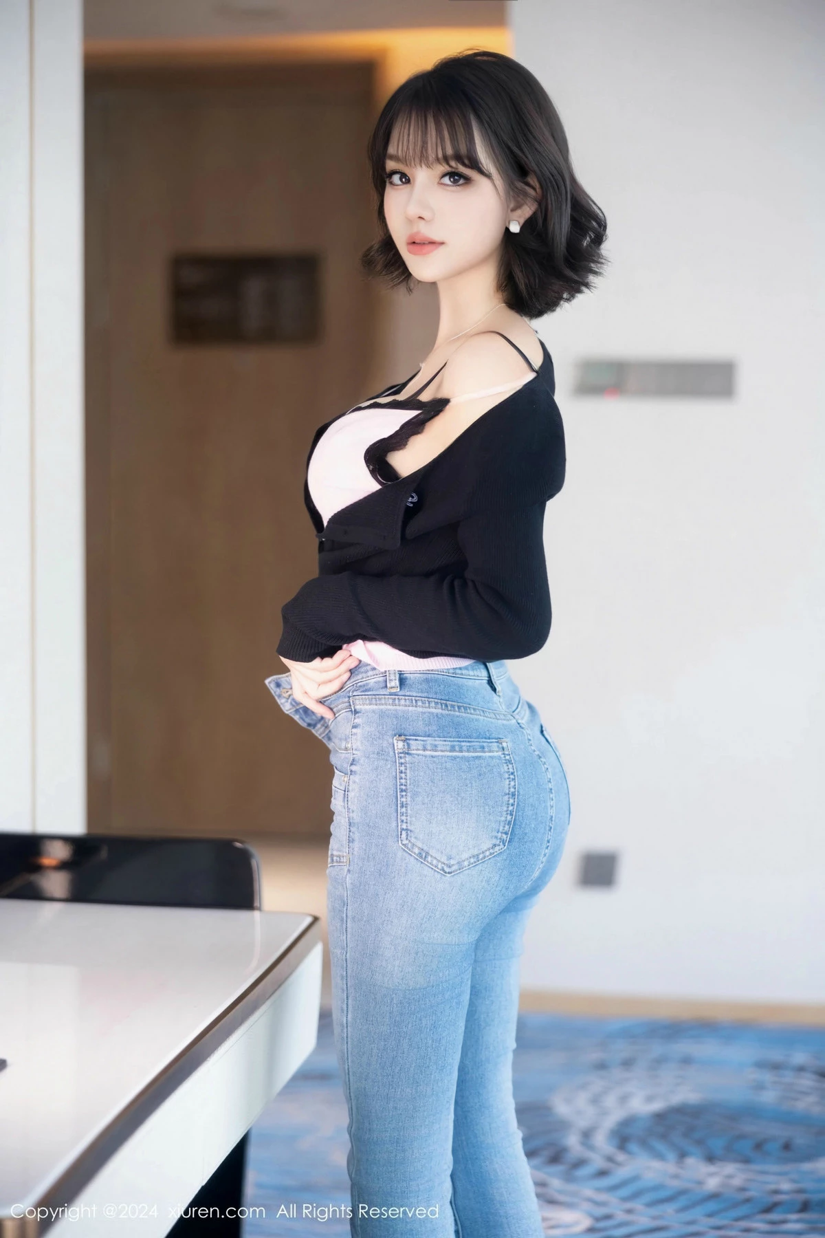 秀人集.com_[XiuRen秀人网]No.9620_新人模特黎苏苏私房性感黑色内衣配黑丝吊袜秀曼妙身姿诱惑写真80P